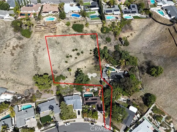 20713 Collins St #46, Woodland Hills, CA 91367