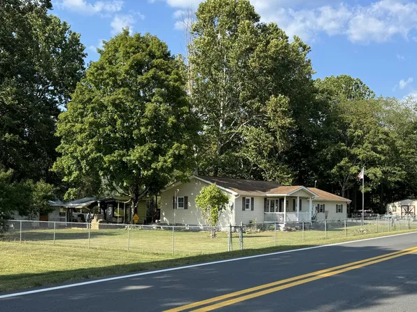 14167 Pocahontas Trl, Neola, WV 24986