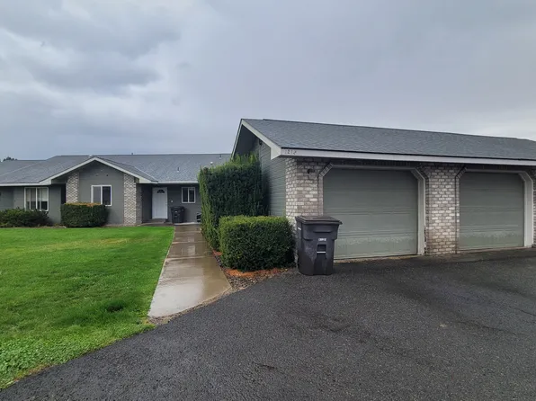 1212 Westbrook Loop #B, Yakima, WA 98908