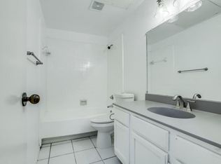 9747 Whitehurst Dr APT 67, Dallas, TX 75243