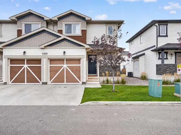 1220 Keystone Rd W #1, Lethbridge, AB T1J 5H6