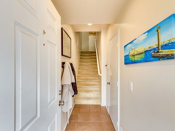 3rd image of 6721 SE Cougar Mountain Way #2