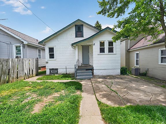 3rd image of 453 Catherine St