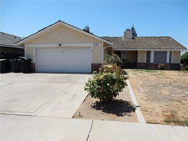 3195 Larch Dr photo 1
