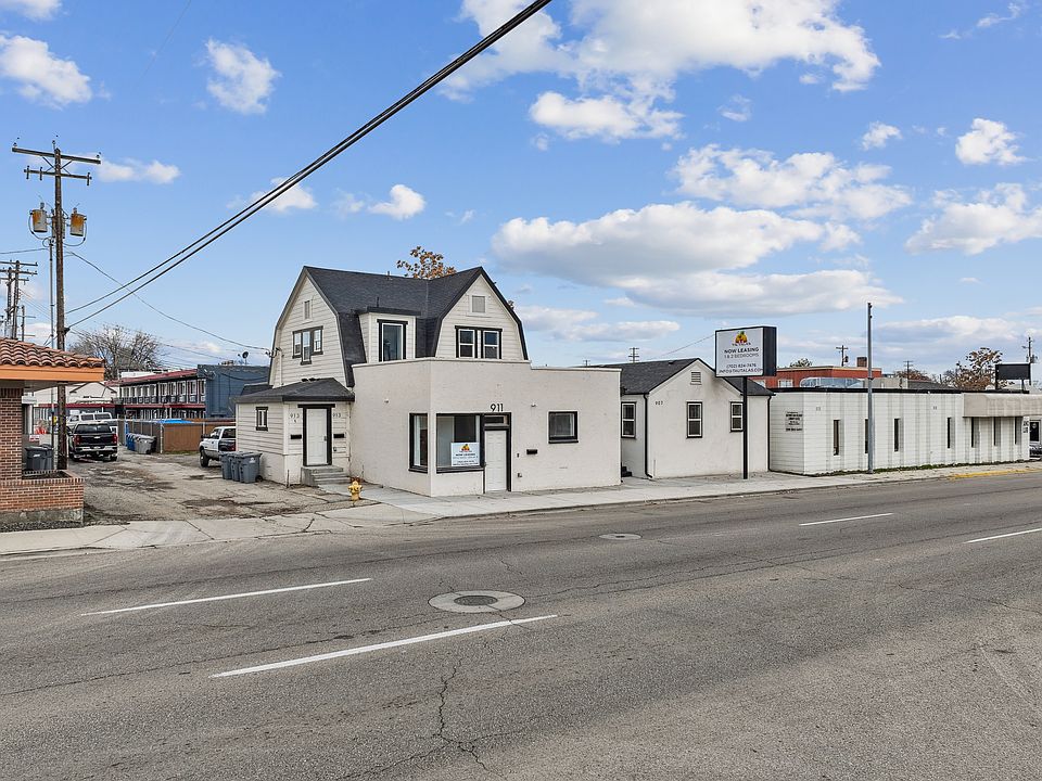 1st image of 913 2nd St S