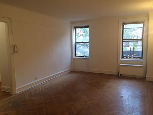 Rented by Everrock Equities | media 24