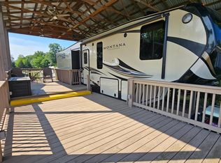 15 Old Faceful St, Falling Waters, WV 25419