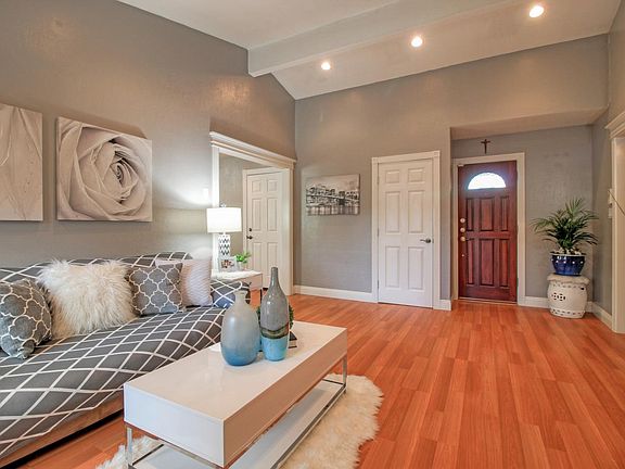 5th image of 4017 Luneta Dr