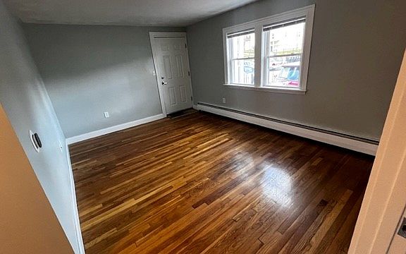 4th image of 30 Bersani Cir #324d9e2bd