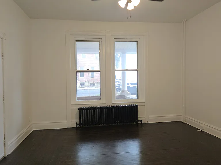 1034 W Walnut St #1 — Photo 11