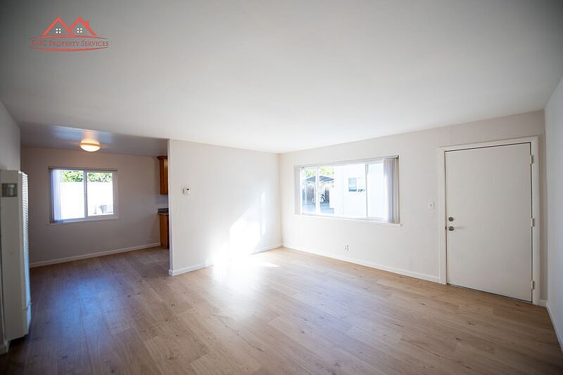 1st image of 1638 Queen Charlotte Dr APT 2