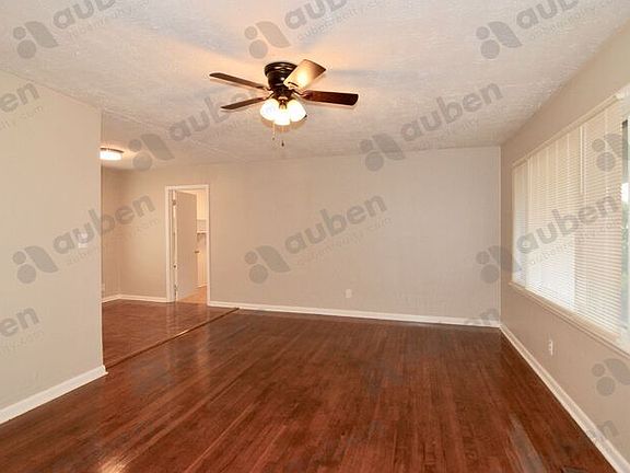4th image of 210 Audubon Cir