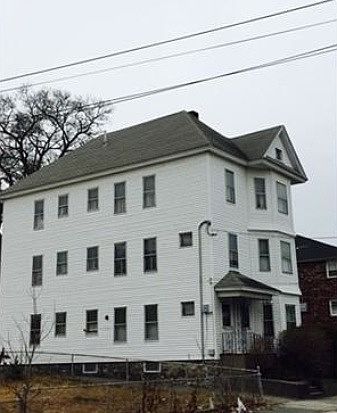 2nd image of 247 Farnham St