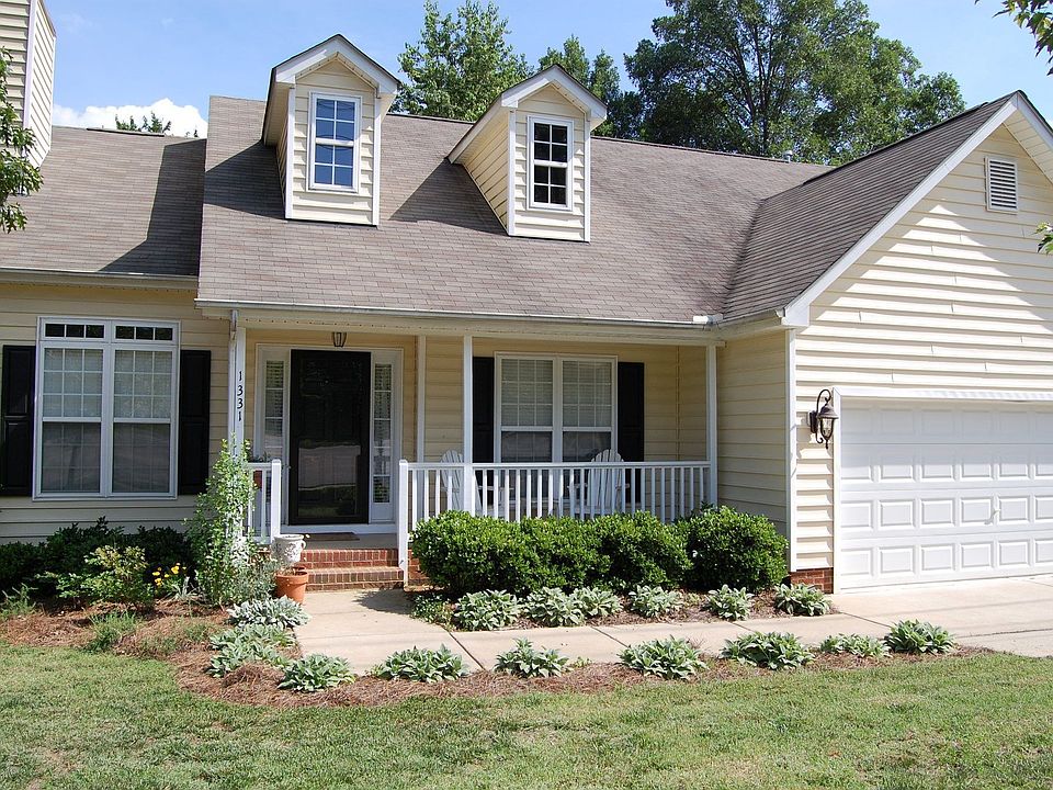 Charming Home!