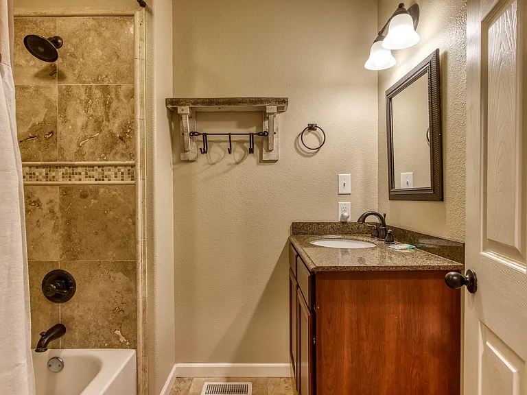 3708 Harris Mountain Way — Photo 24