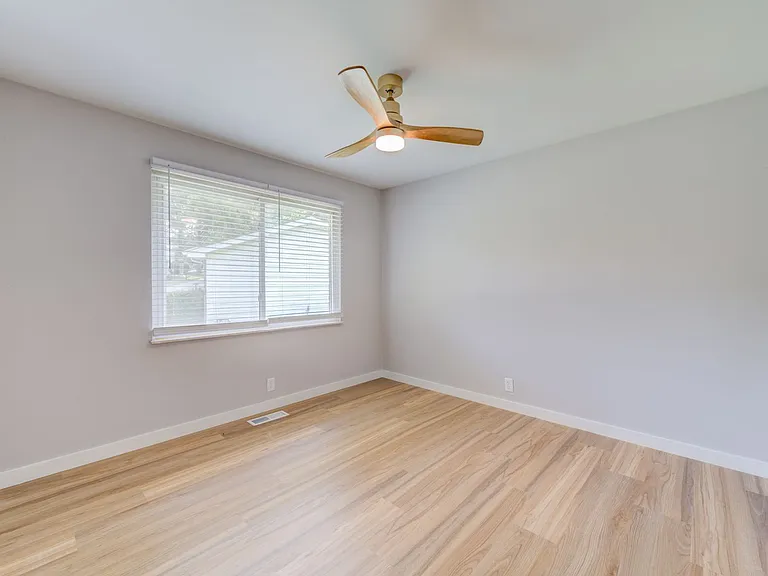 2303 Ida Dr — Photo 14