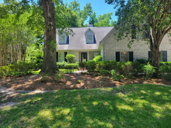 55 Sorento Blvd, Hanahan, SC 29410