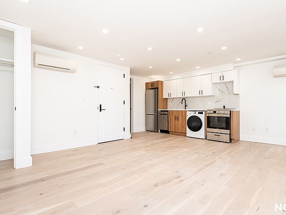 2nd image of 485 Tompkins Ave #4C
