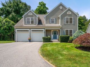 4 Misty Ln, East Walpole, MA 02032