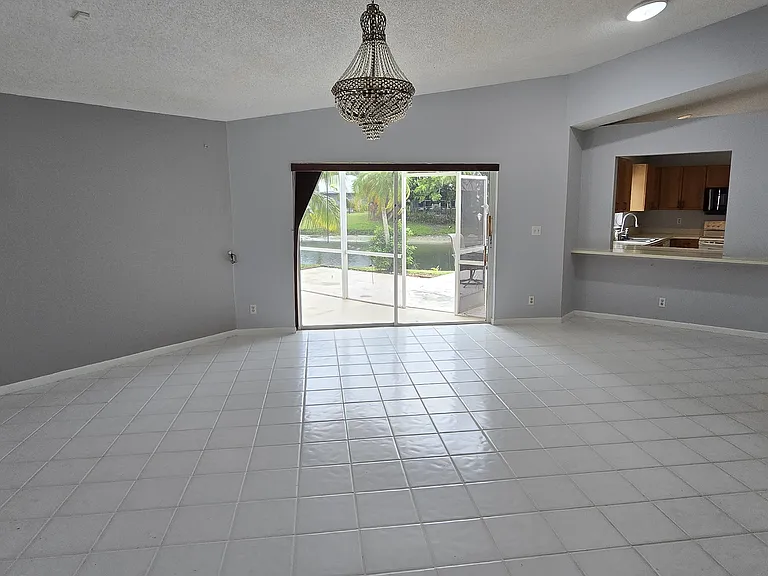 10137 Boynton Place Cir — Photo 17