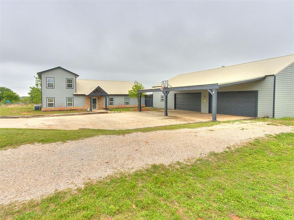 1st image of 202 S Pottawatomie Rd