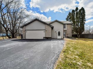 2903 29th St, Zion, IL 60099