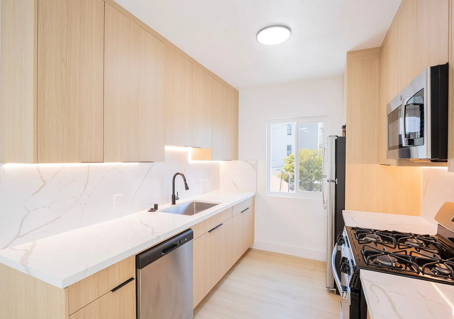 3729 Glendon LLC — Photo 3