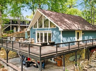 6892 Shade Tree Ln, Sherrills Ford, NC 28673