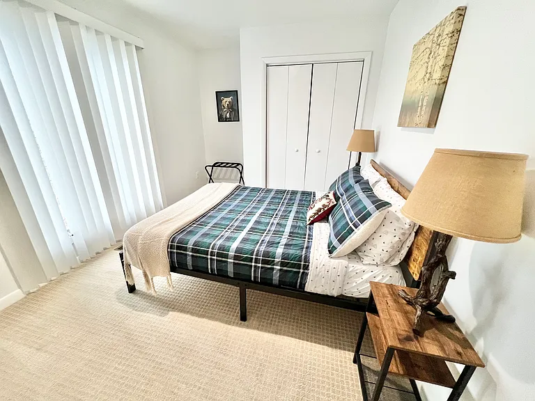 Brenda Ln — Photo 18