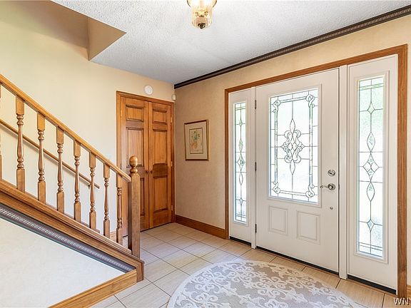 4th image of 153 Londonderry Ln