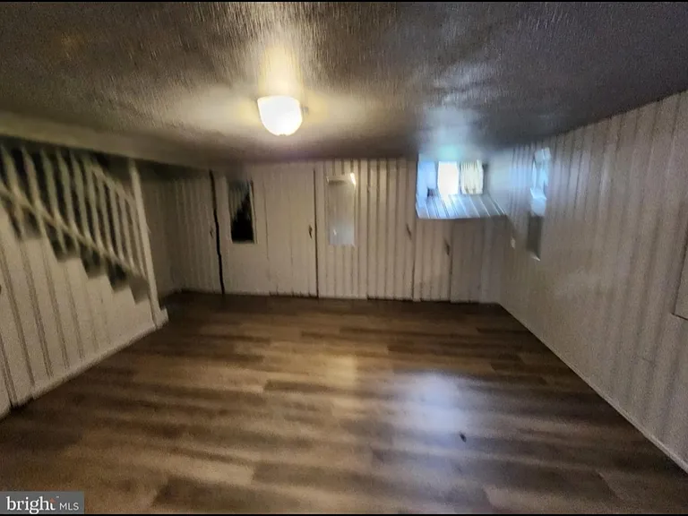 2521 W Cold Spring Ln — Photo 14