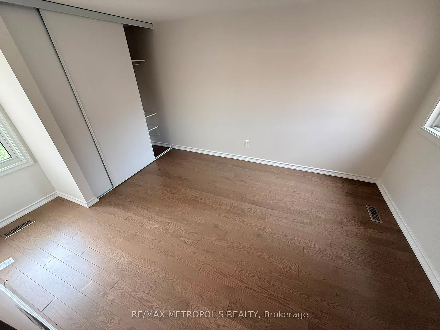 4 bed, $3,000 — Photo 3