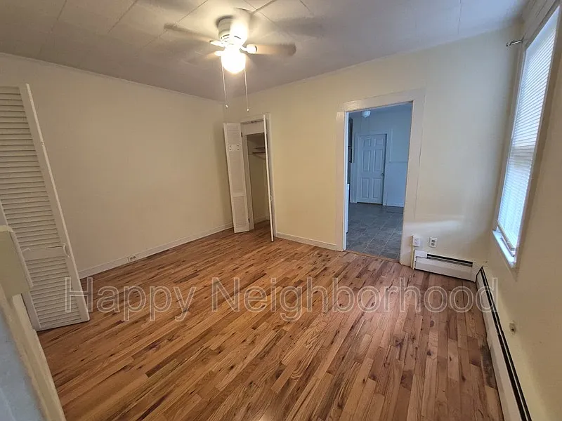 209 Pearl St #2