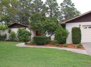 2825 Pine Hill Rd, Palm Harbor, FL 34683