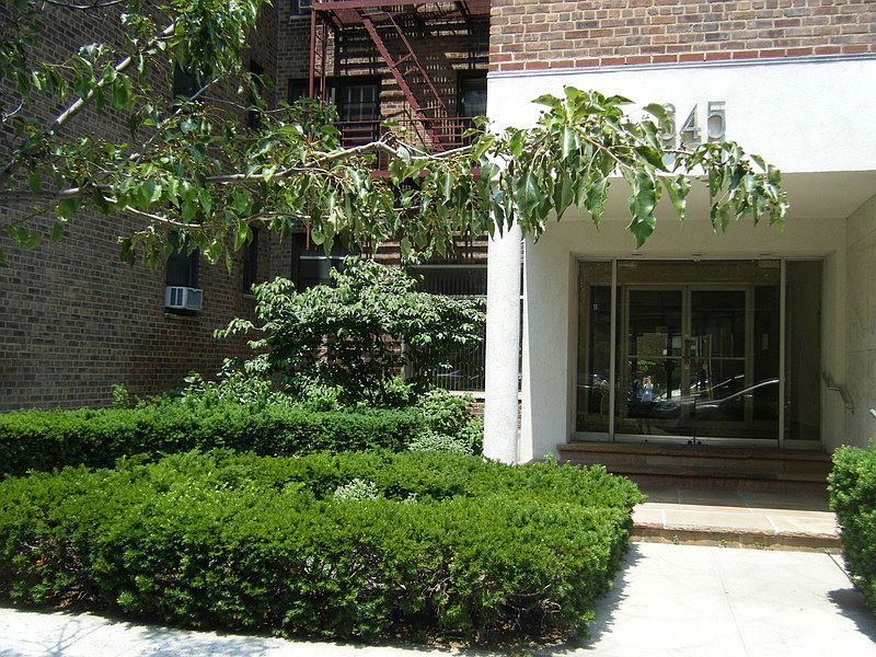 2nd image of 645 W 239th St APT 3D