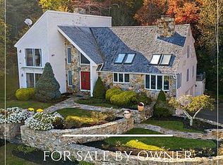33 Gallinelli Rd, Marshfield, MA 02050