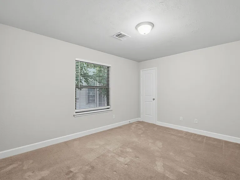 6011 Truro St #B — Photo 22