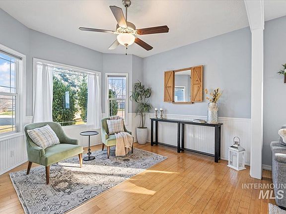 3rd image of 7451 Bay Meadows Dr