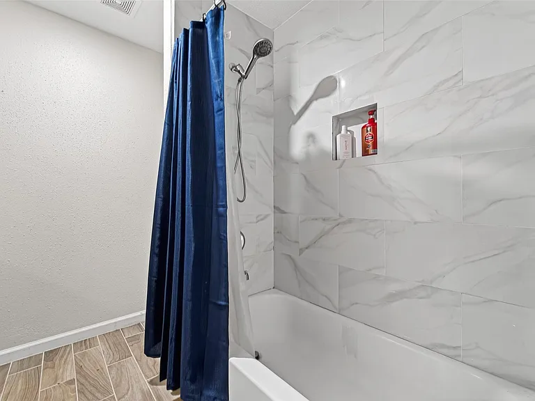 13615 Lynnwood Ln — Photo 26