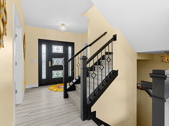 4th image of 2817 W Lake Trail Ct