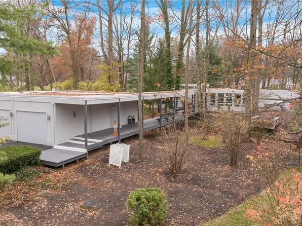 1800 Howland Wilson Rd NE, Warren, OH 44484