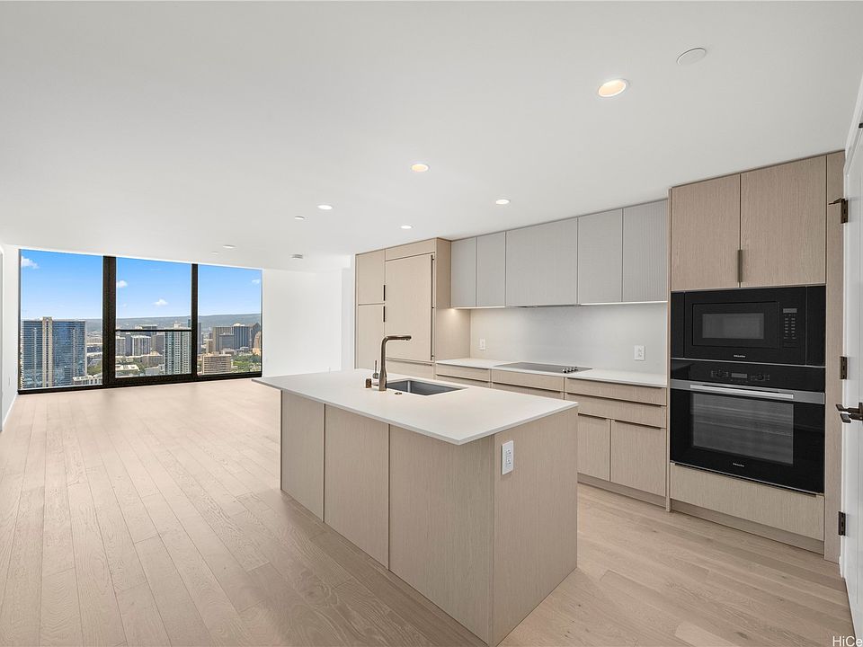 1st image of 333 Ward Ave #Penthouse 4111