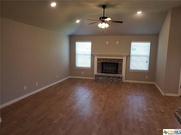 5th image of 728 Kendra Dr