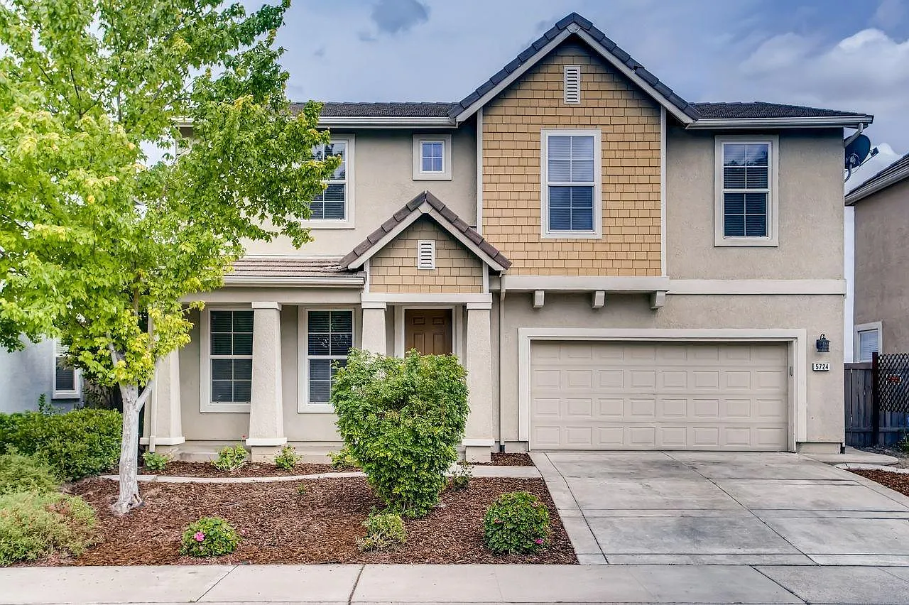 5724 Amnest Way photo 1