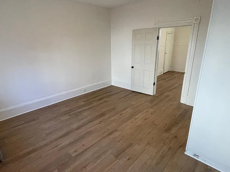 165 Green Ln #1 — Photo 6