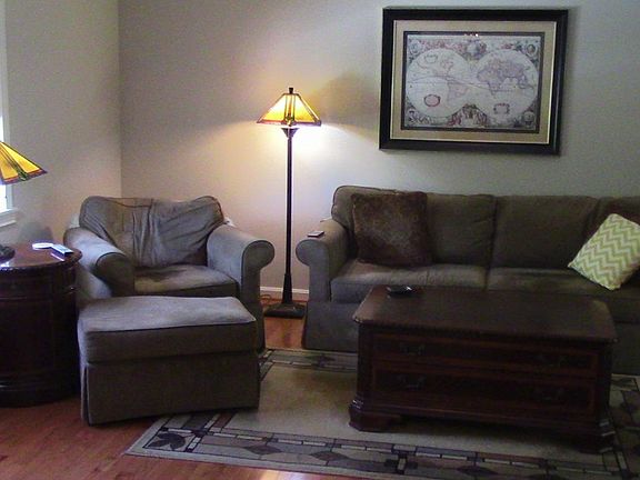 4th image of 7673 Foxboro Dr