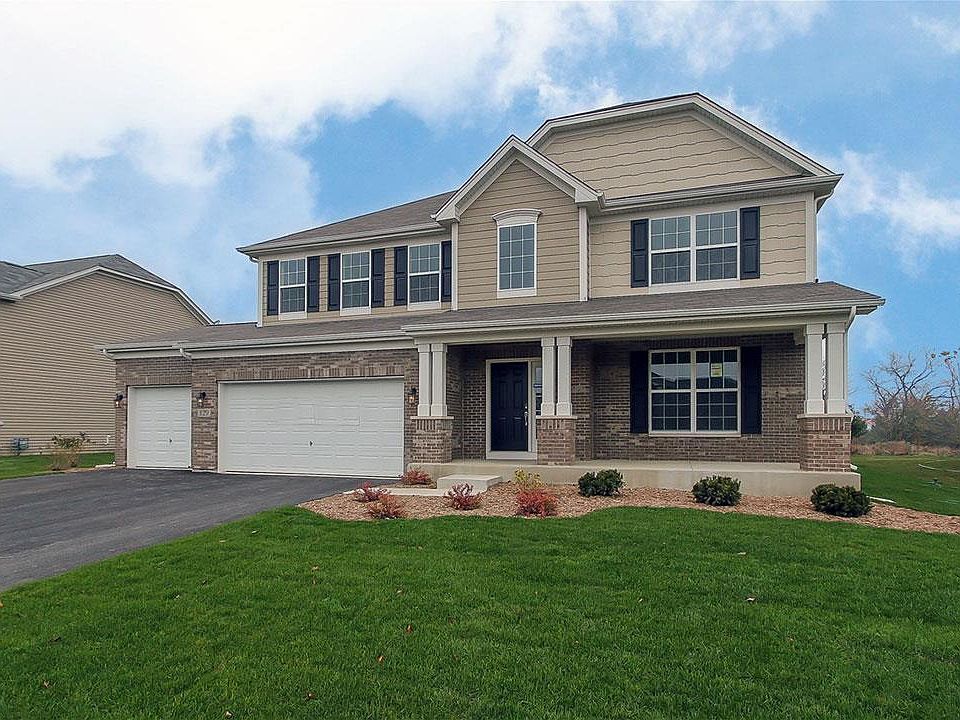 Located on 0032 in The Oaks At Churchill Club in Oswego, IL