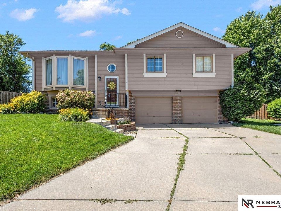 1st image of 15432 Karloff Cir