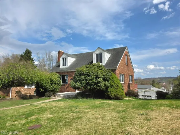 1018 Jackson Ave, Parkersburg, WV 26101