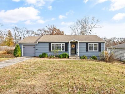 8815 Hemlock Dr, Overland Park, KS, 66212